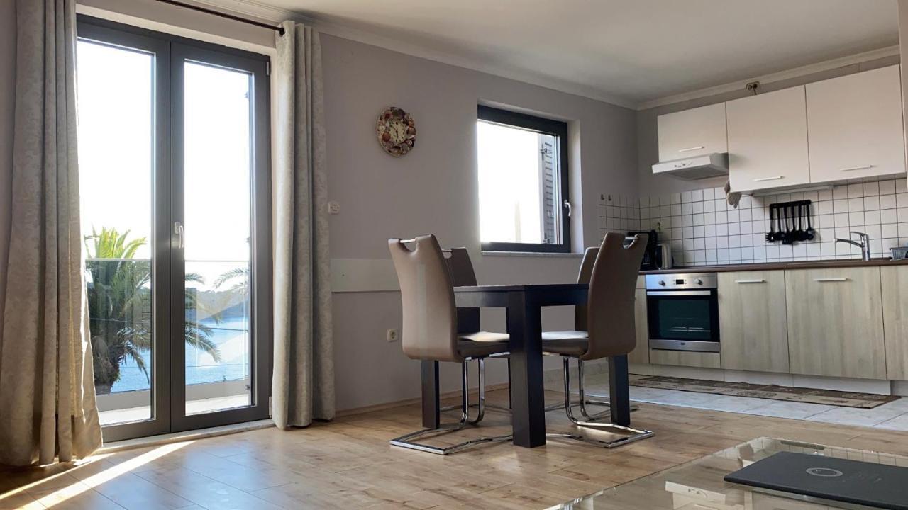 Apartments Tasha Mali Losinj Luaran gambar