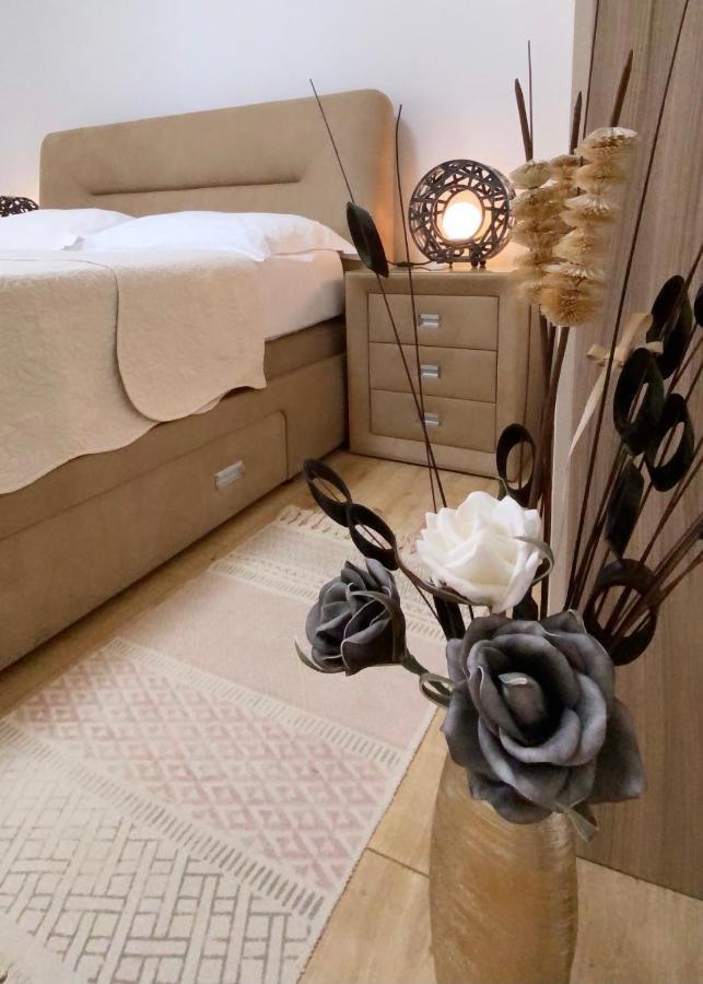 Apartments Tasha Mali Losinj Luaran gambar
