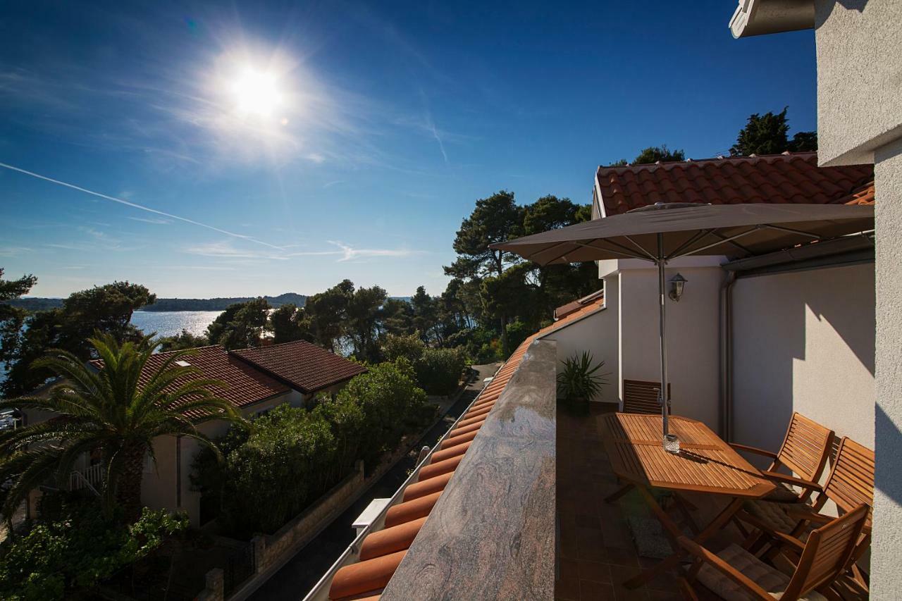 Apartments Tasha Mali Losinj Luaran gambar
