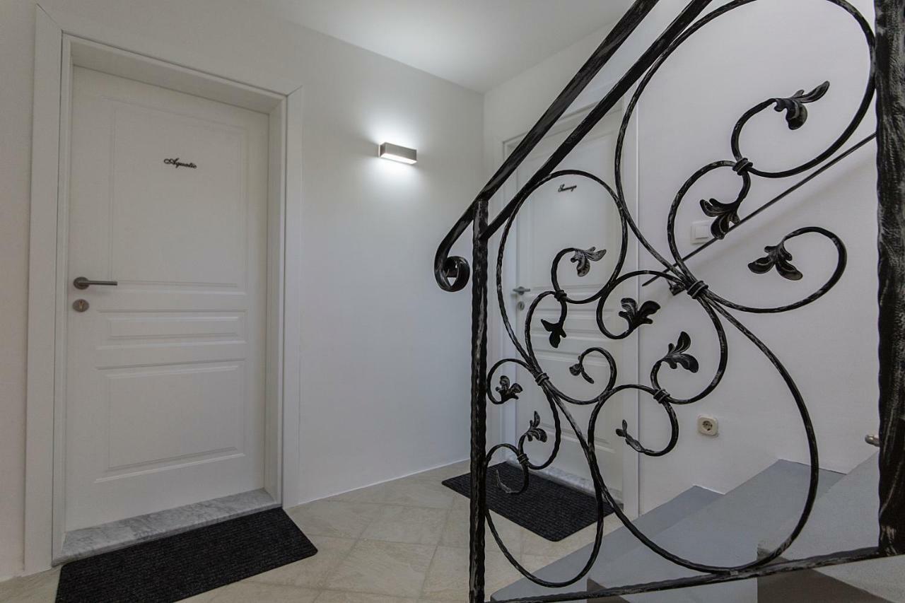 Apartments Tasha Mali Losinj Luaran gambar